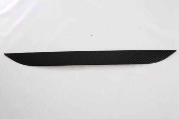 BYD SEAL U Karbon Fiber Bagaj Kapısı Trim Parçası - Görsel 4