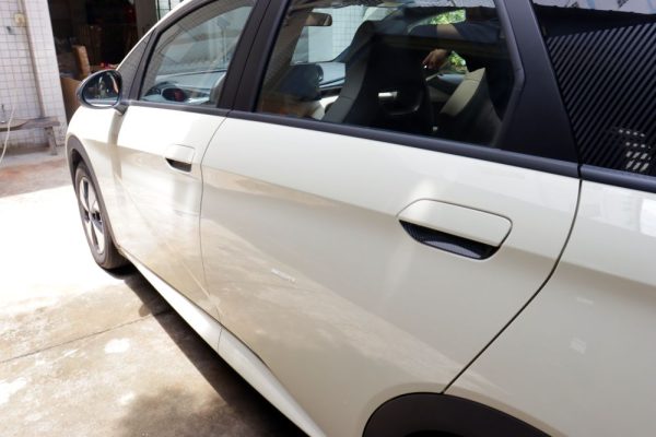 BYD DOLPHİN Karbon Fiber Desenli Kapı Kolu Altı Koruması - Görsel 8