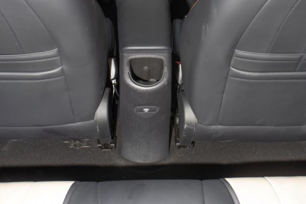 BYD DOLPHİN Arka Bardak Tutucu - Görsel 7