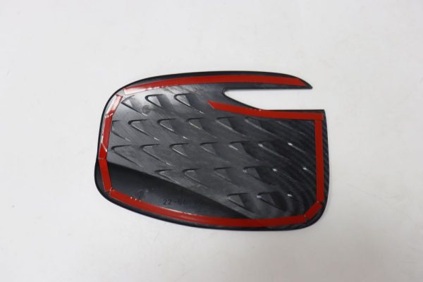 ATTO3 Şarj Kapağı Karbon Fiber Desenli - Görsel 5