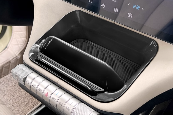 BYD DOLPHİN Ön Konsol Organizer - Görsel 4