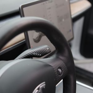 TESLA Model Y Karbon Fiber Görünümlü Vites/Sinyal Kolu Kaplaması