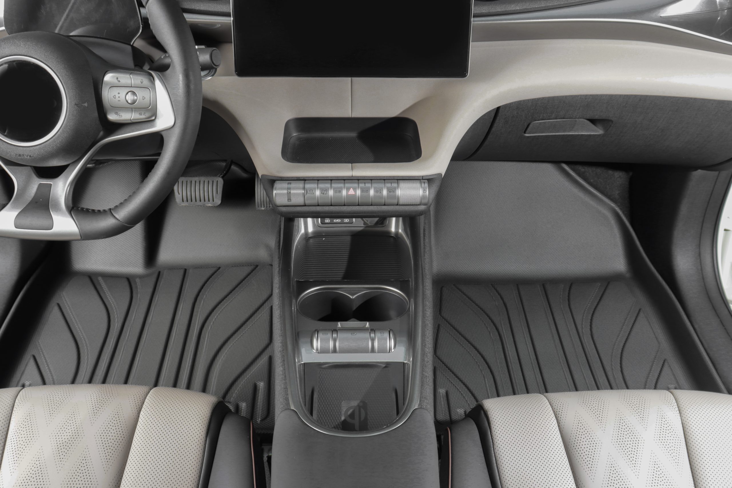 BYD Dolphin İçin Premium TPE Havuzlu Paspas - Lazer Kesim Milimetrik Uyum (Koku Yapmaz)