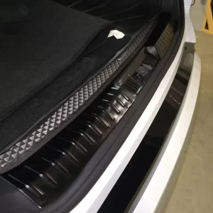 BYD Seal U İçin Çizilme Karşıtı Parlak Siyah Metal Bagaj Eşik Koruyucu