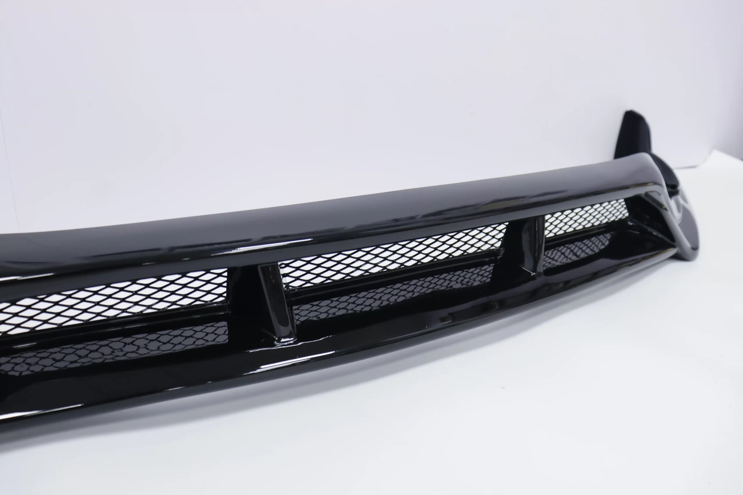 BYD SEAL Aero-Dynamic Sport Body Kit Seti – Agresif Görünüm (PARLAK SİYAH RENK) - Görsel 9